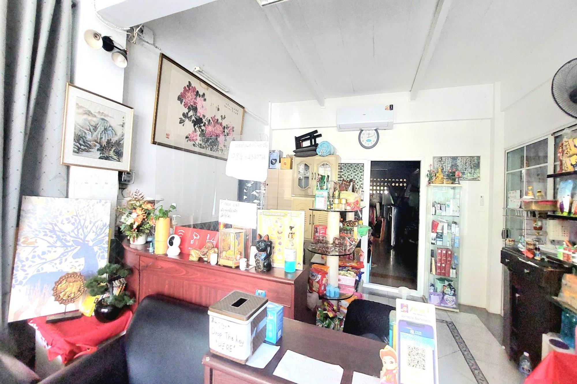Panasan Villa Bangkok Extérieur photo